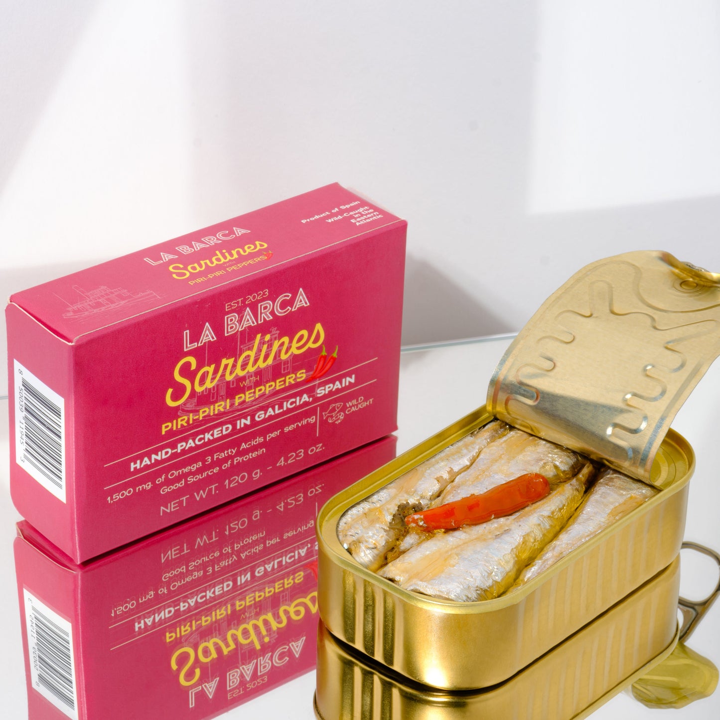 La Barca Sardines with Piri Piri Peppers